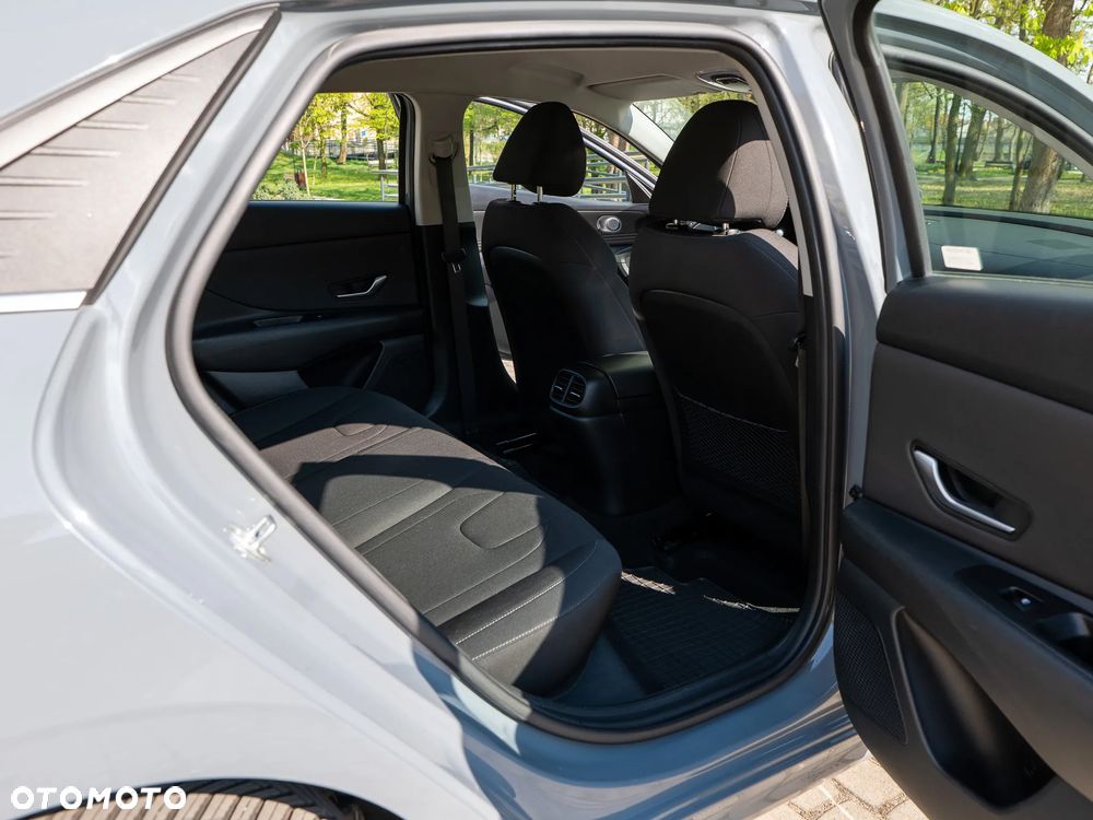 Hyundai Elantra 1.6 Smart - 11