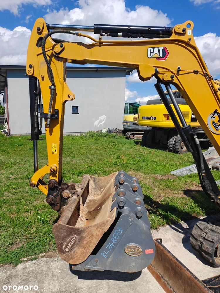 Caterpillar 302.7 - 15