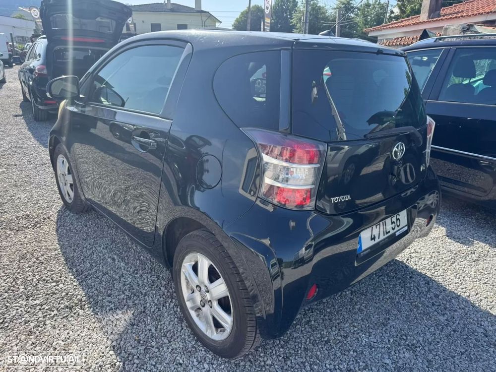 Toyota iQ 1.0 VVT-i - 7