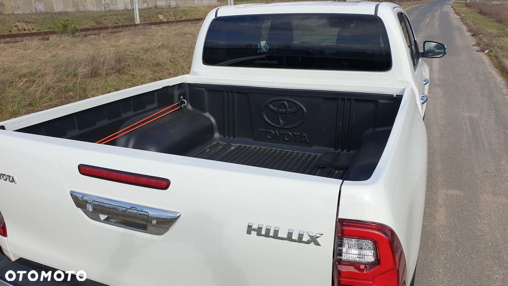 Toyota Hilux 4x4 Double Cab S&S Comfort - 18