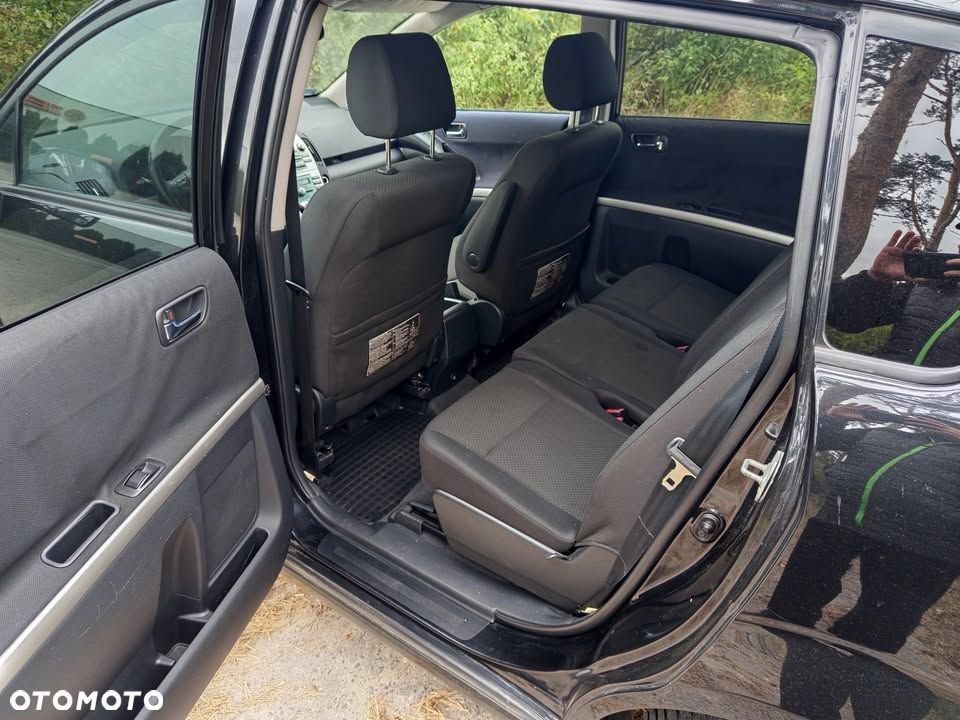 Toyota Corolla Verso - 9