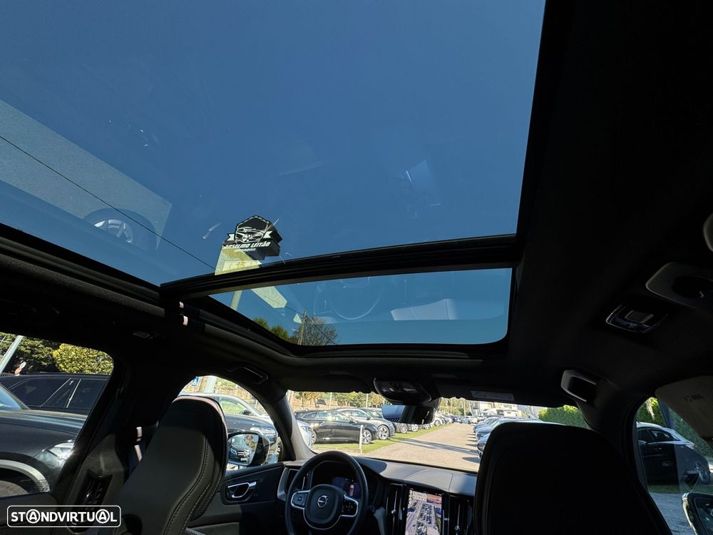 Volvo XC 60 2.0 T6 PHEV Black Edition AWD - 2