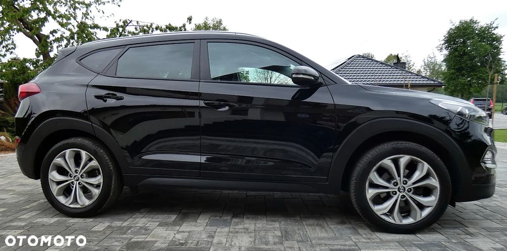 Hyundai Tucson blue 1.7 CRDi 2WD Style - 37