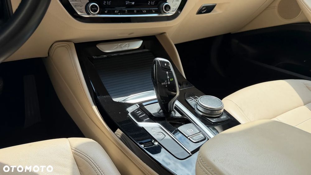 BMW X4 xDrive20i M Sport - 34