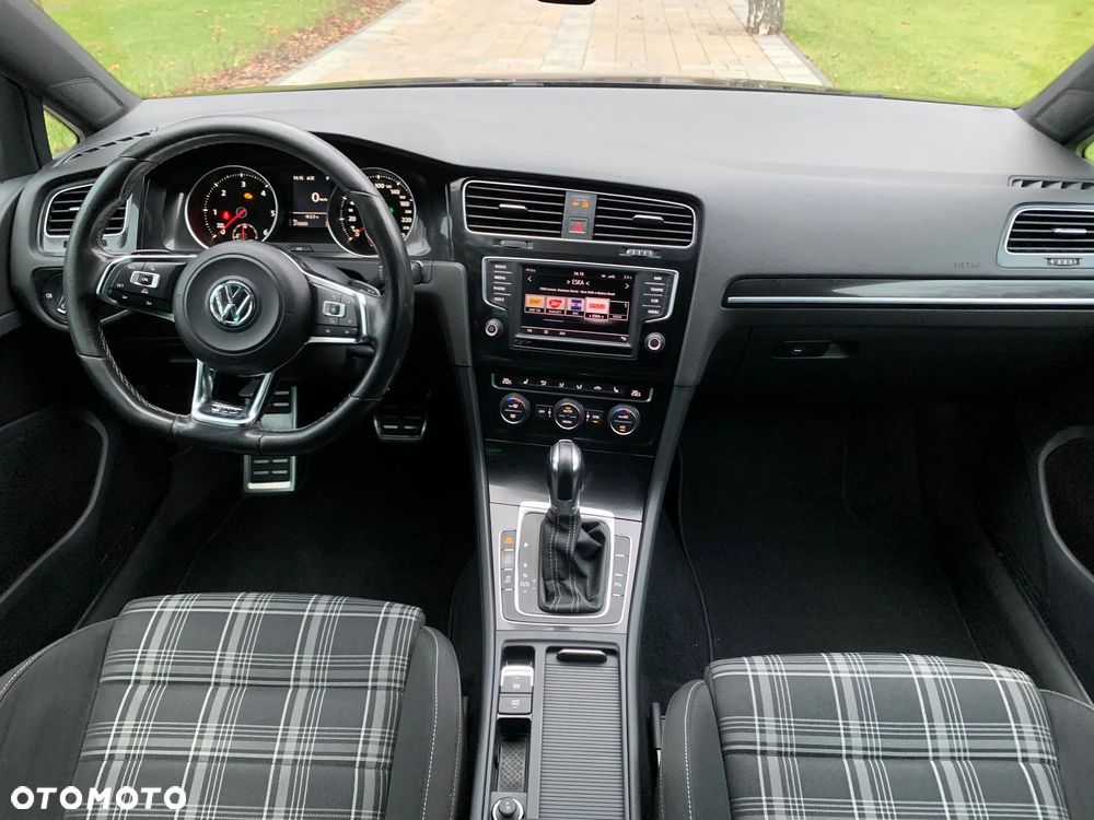 Volkswagen Golf GTD 2.0 TDI SCR DSG - 9