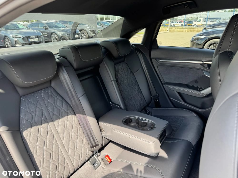 Audi S3 Limousine - 35