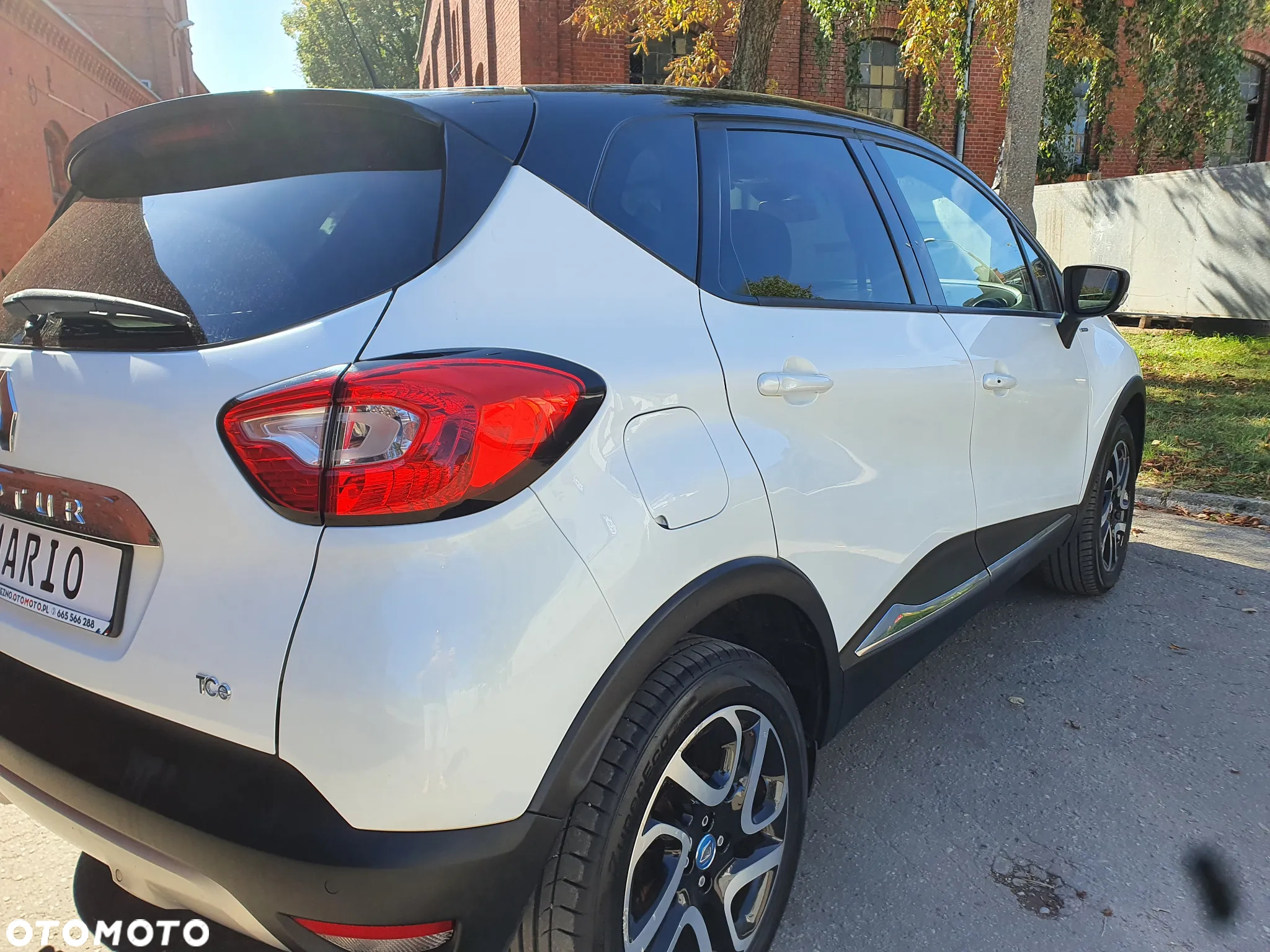 Renault Captur ENERGY TCe 120 Elysee - 4