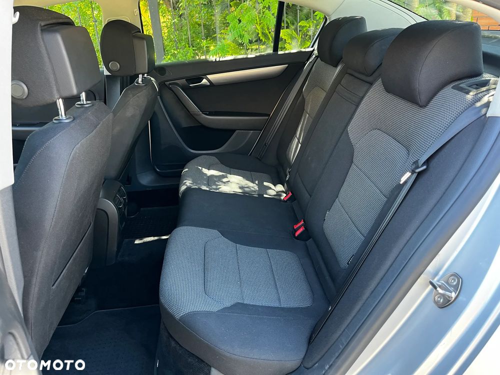 Volkswagen Passat 1.4 TSI BMT Comfortline - 11