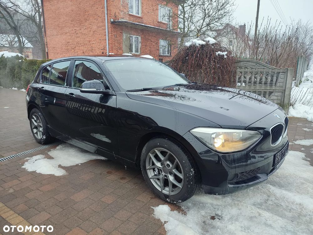 BMW Seria 1 114i Sport Line - 3