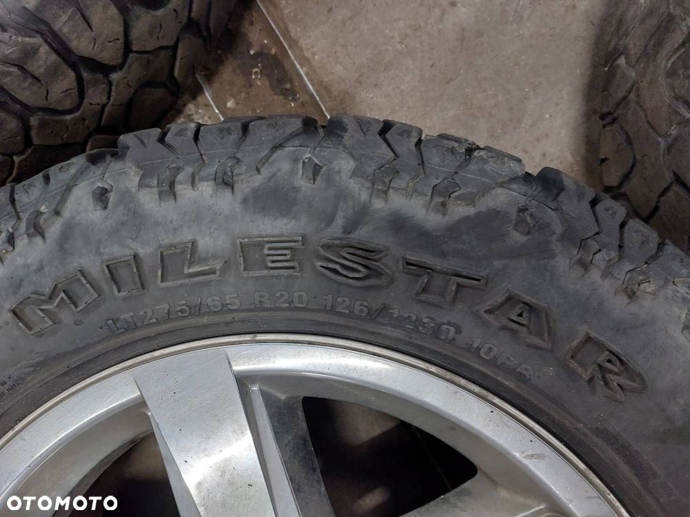 KOŁA KOMPLET FELGI OPONY 4SZT 5x139,7 9Jx20 FI77,8 275/65R20 DODGE RAM - 4