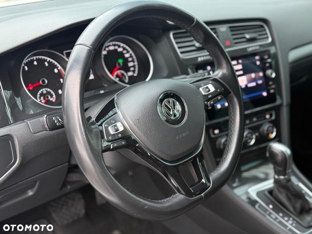 Volkswagen Golf 1.5 TSI BMT Comfortline DSG - 20