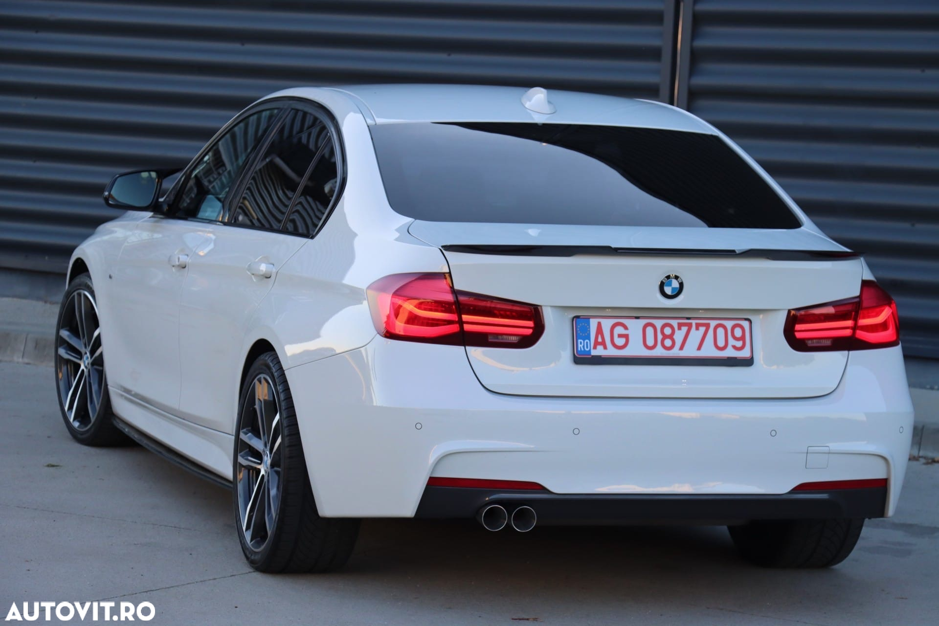 BMW Seria 3 - 12