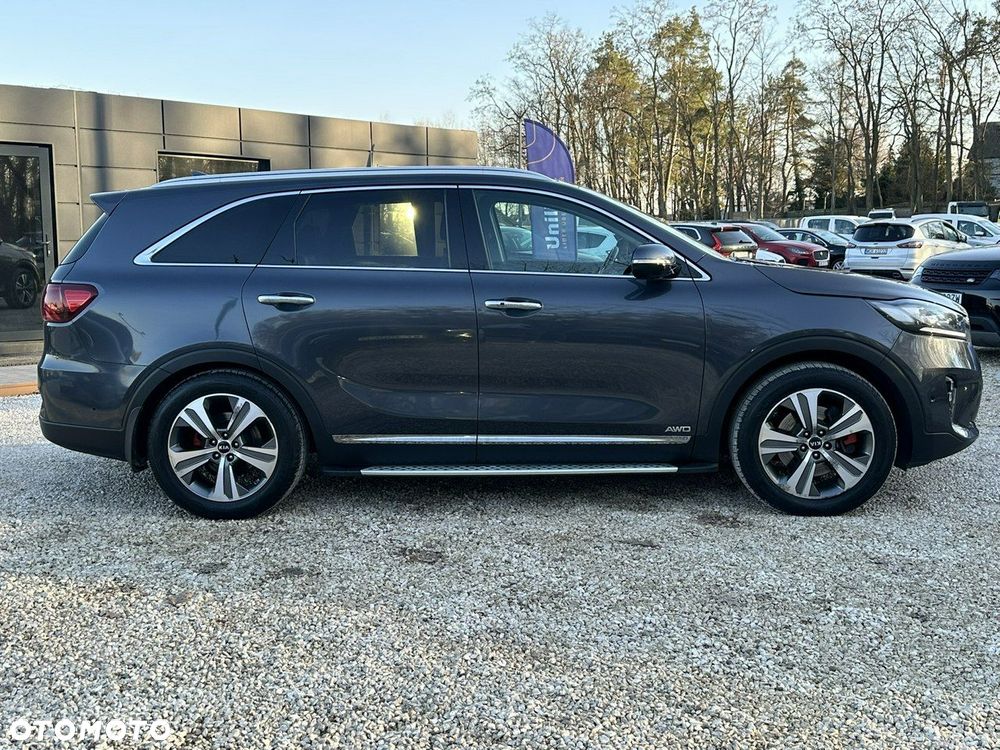 Kia Sorento - 9