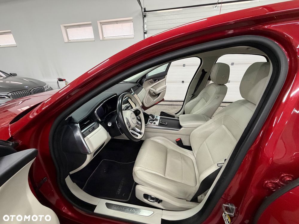 Jaguar XF 2.0 D200 mHEV AWD R-Dynamic SE - 20