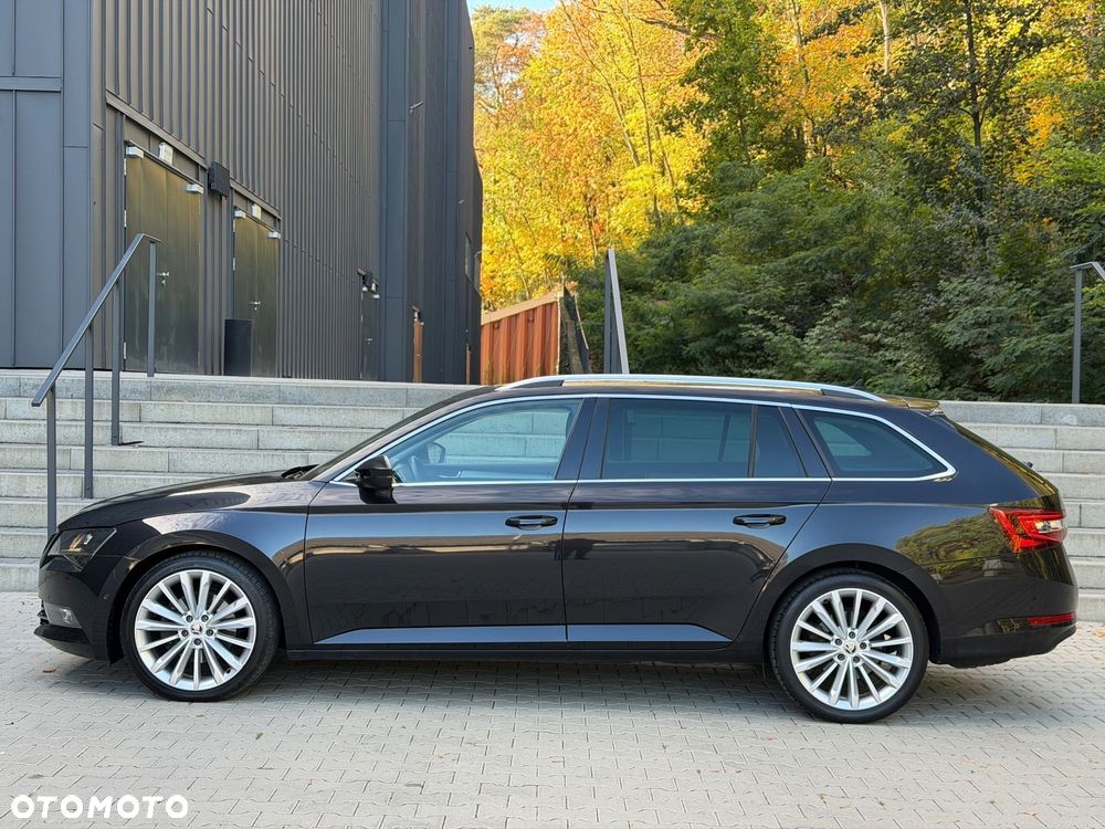 Skoda Superb 2.0 TDI 4x4 DSG Ambition - 10