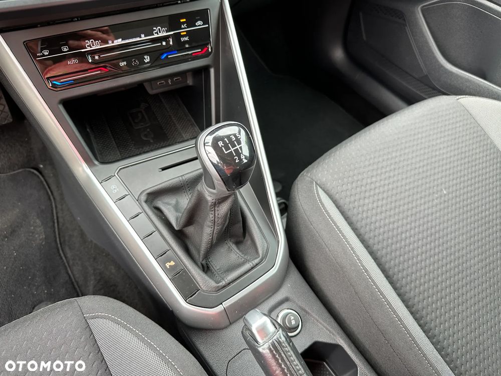 Volkswagen Polo - 17