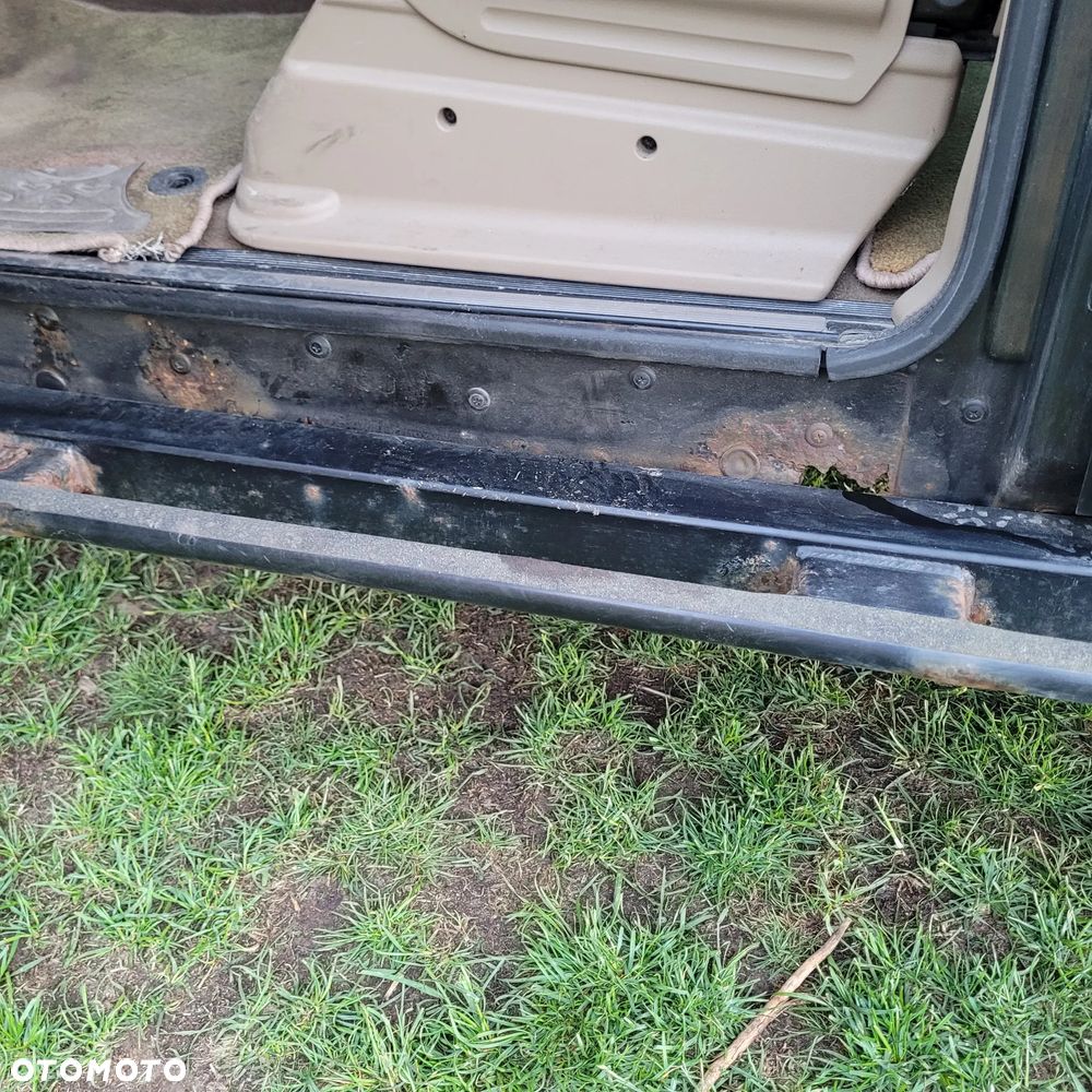 Land Rover Discovery - 8