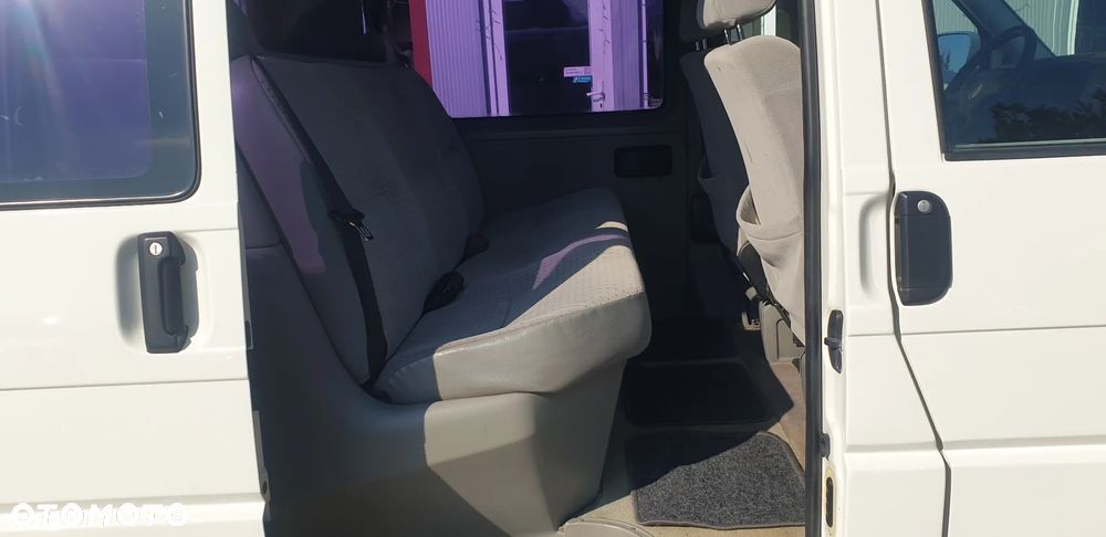 Volkswagen Transporter - 10