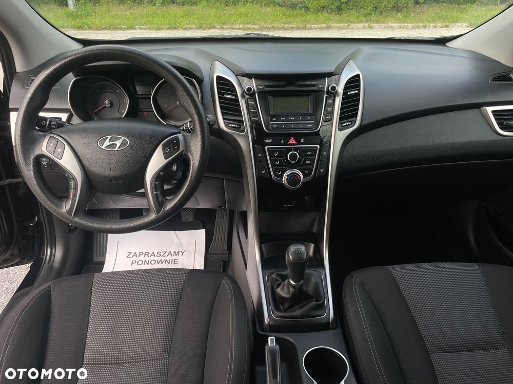 Hyundai i30 blue 1.6 CRDi Style - 14
