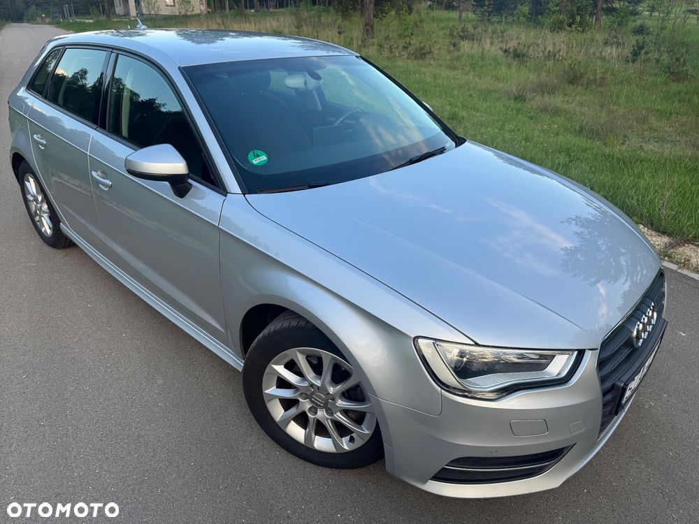 Audi A3 Sportback 1.6 TDI ultra Attraction - 2