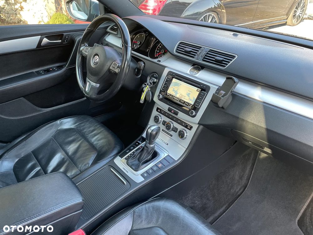 Volkswagen Passat Alltrack 2.0 TDI 4Motion DSG BlueMotion Tec - 18