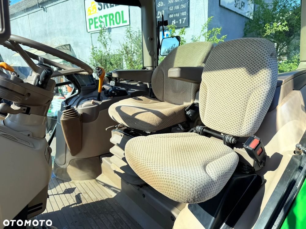John Deere 6115R - 21