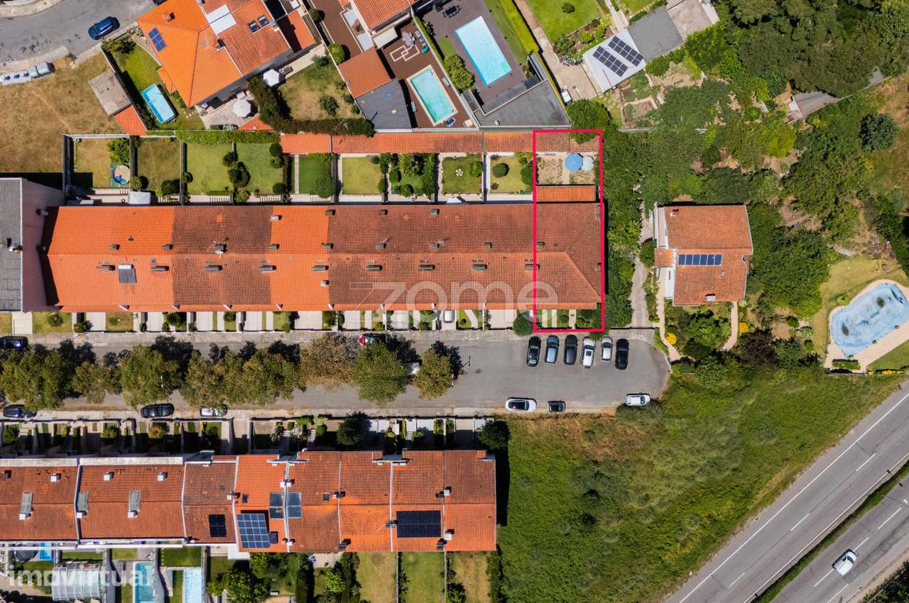 Moradia T5 com 2 Suites, Terraço e Garagem Dupla em Nogueira – Brag... - Grande imagem: 2/50