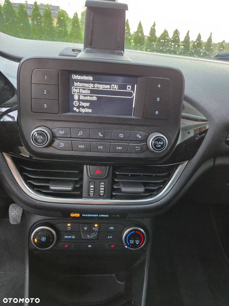 Ford Fiesta 1.1 COOL&CONNECT - 28