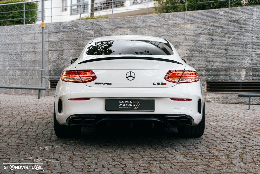 Mercedes-Benz C 63 AMG Standard - 18