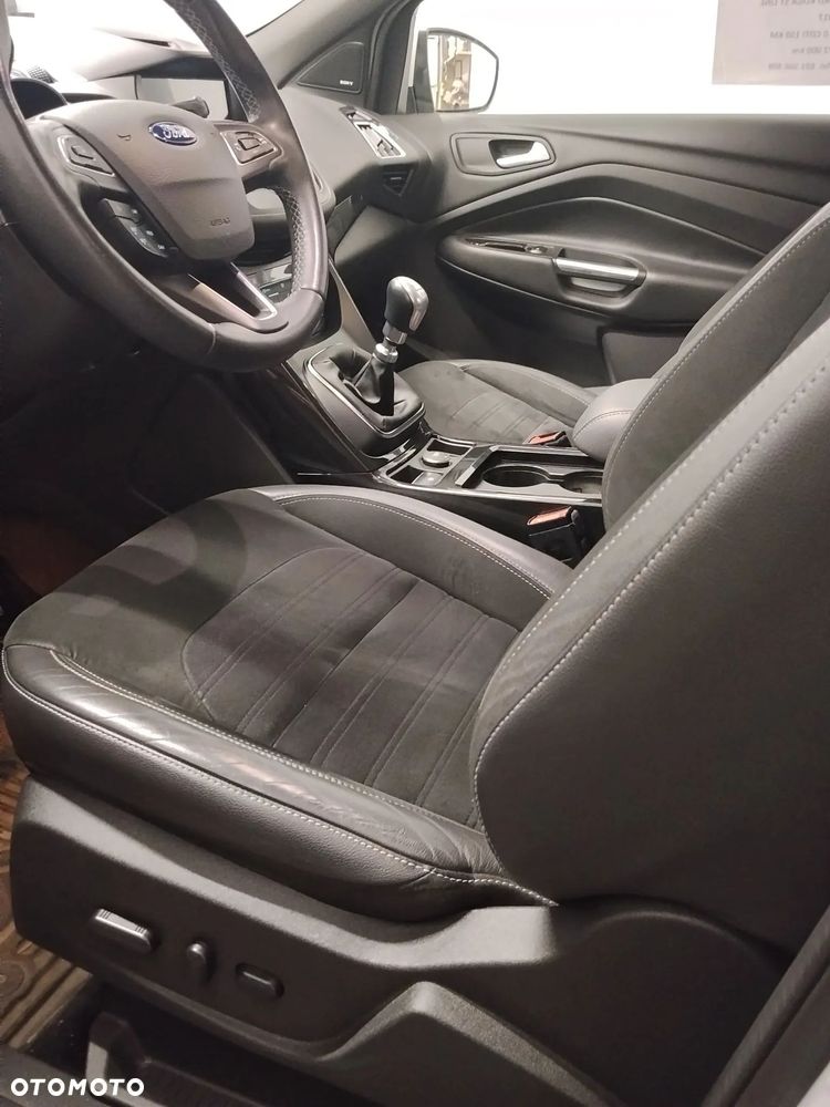 Ford Kuga 2.0 TDCi AWD ST-Line - 9