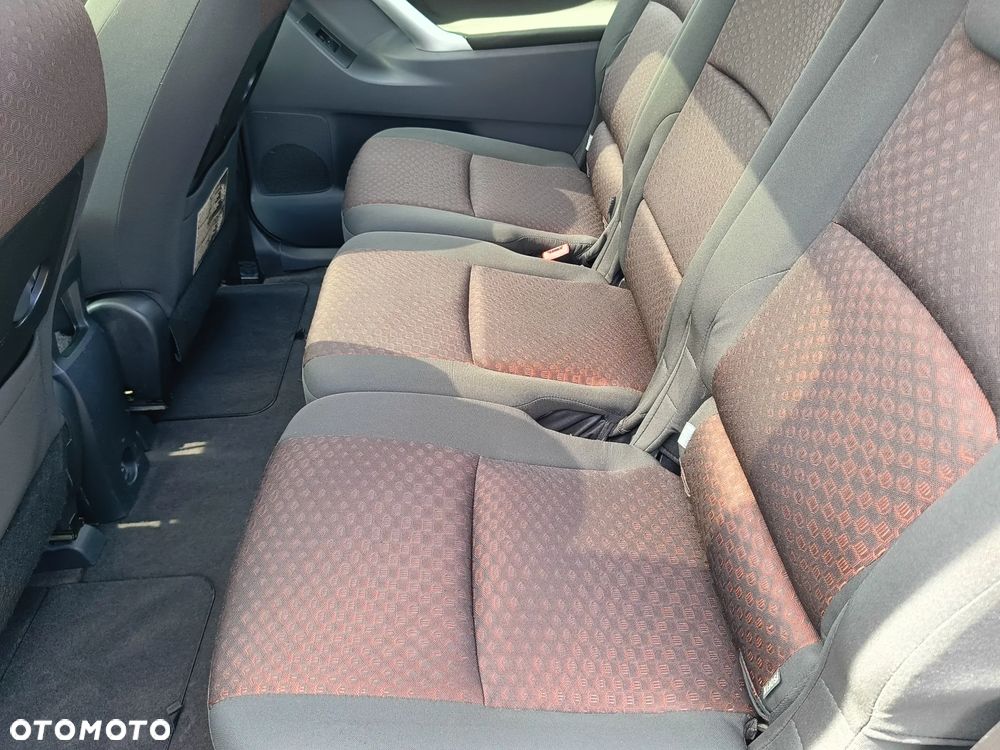 Toyota Verso 1.8 Sol EU5 - 17