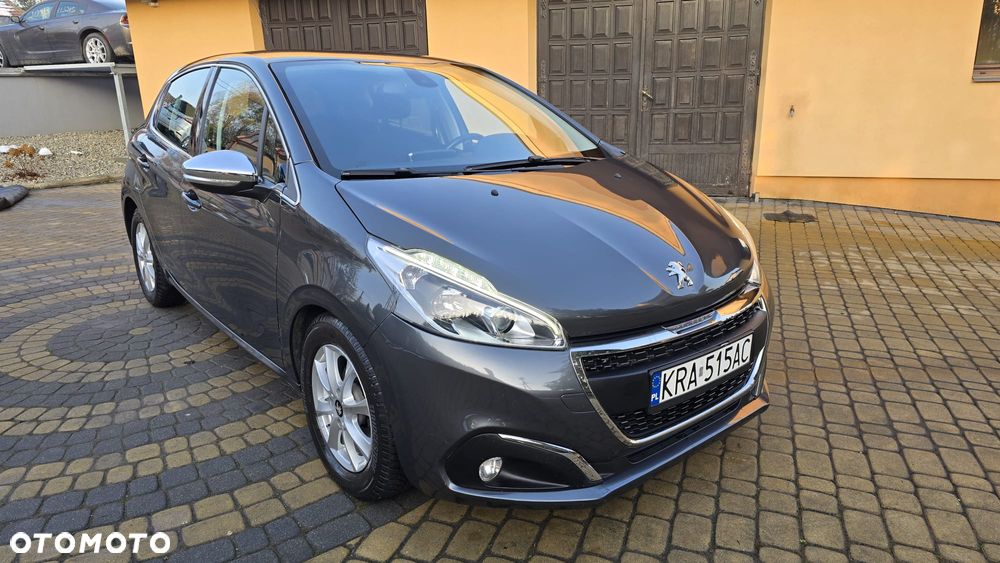 Peugeot 208 1.2 PureTech GPF Signature S&S - 1
