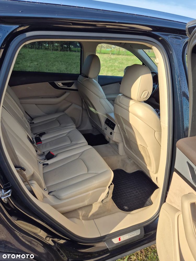Audi Q7 50 TDI Quattro Tiptronic - 16