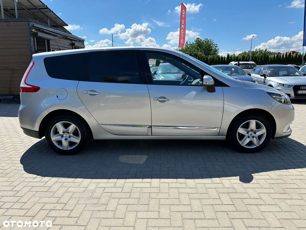 Renault Grand Scenic - 33