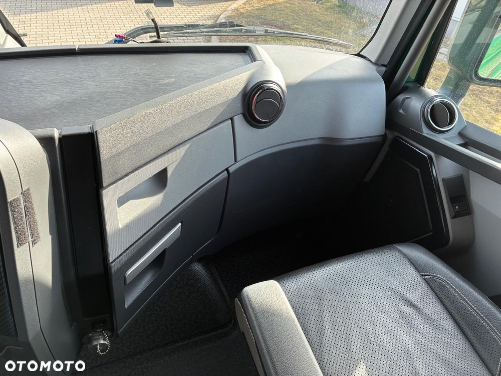 Renault T480 HIGH SLEPER CAB - 26