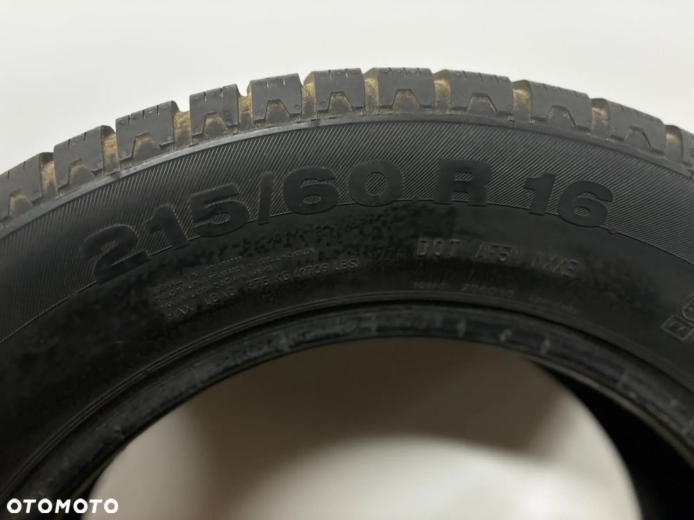 Opony zimowe Continental - 215/60R16 - 4