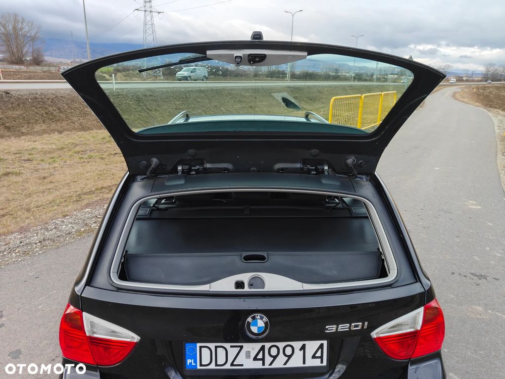 BMW Seria 3 - 25