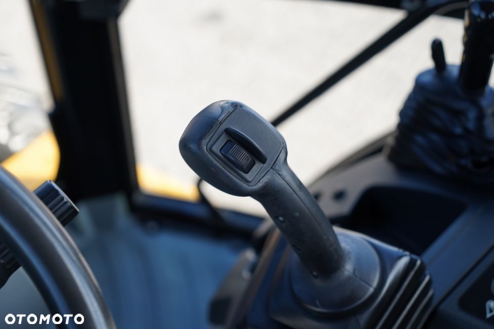 Caterpillar 432F / KOPARKO-ŁADOWARKA / JOYSTICK/  2012 / KLIMATYZACJA / KOMPLET ŁYŻEK - 32
