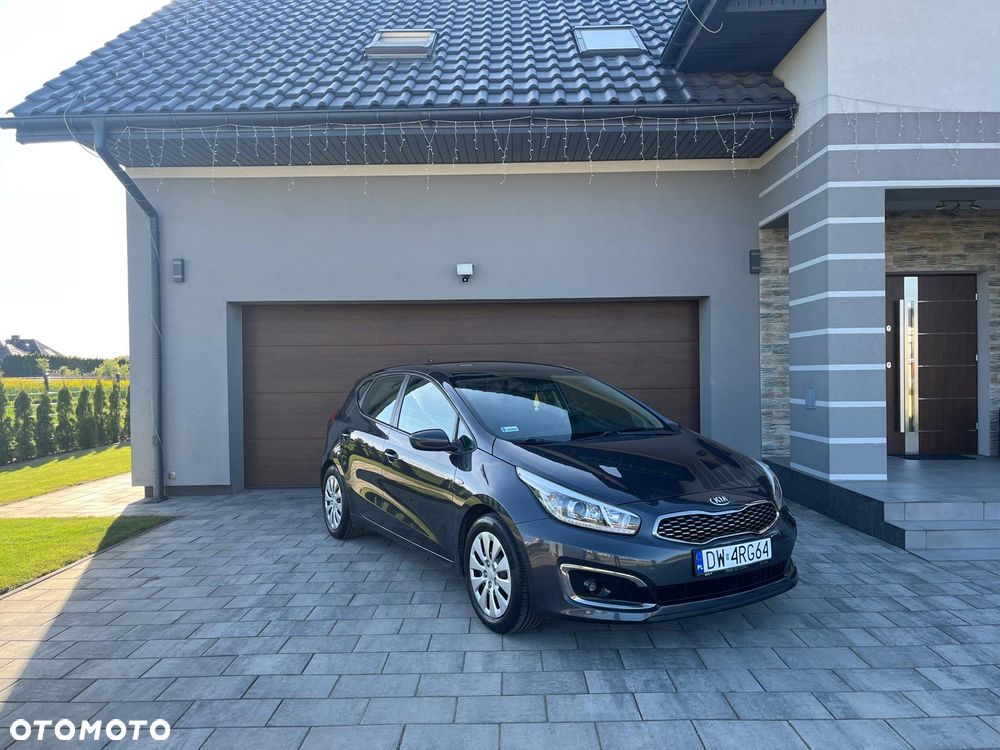 Kia Ceed - 5