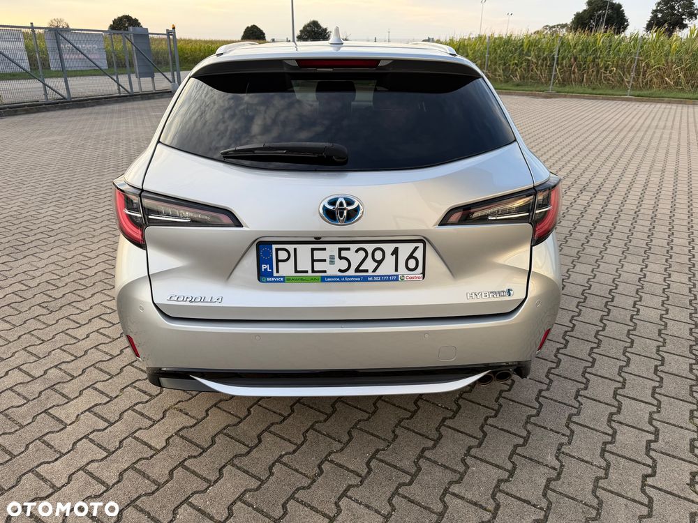 Toyota Corolla 2.0 Hybrid Executive - 10