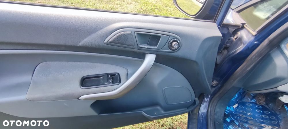 Ford Fiesta 1.25 Trend - 9