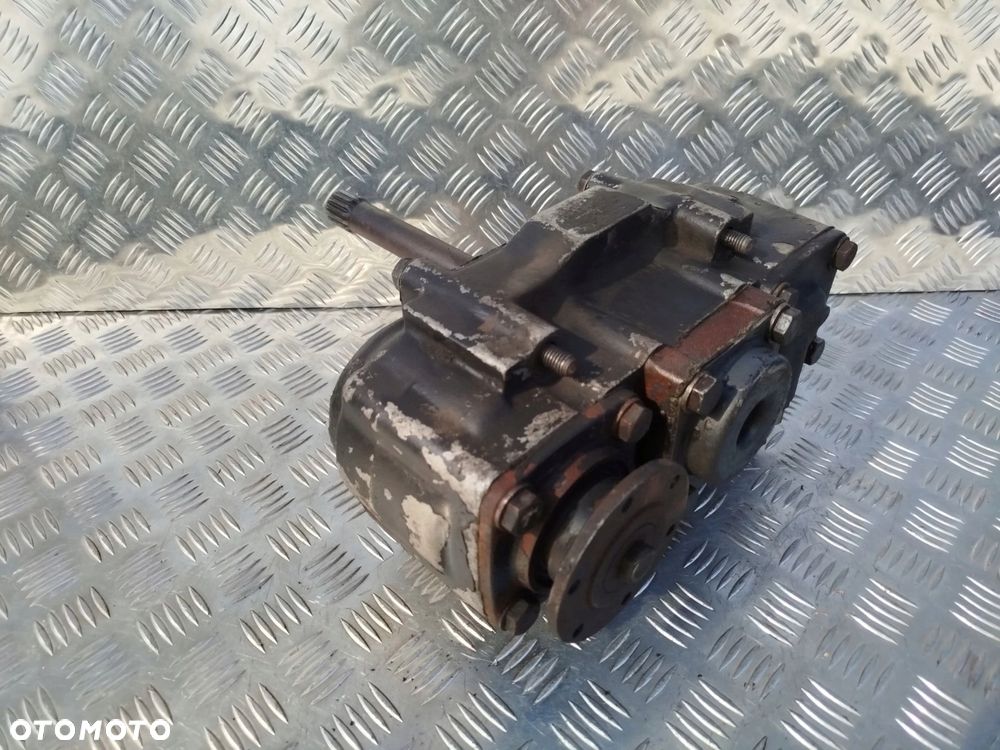 PRZYSTAWKA ODBIORU MOCY DAF XF 106 - 3