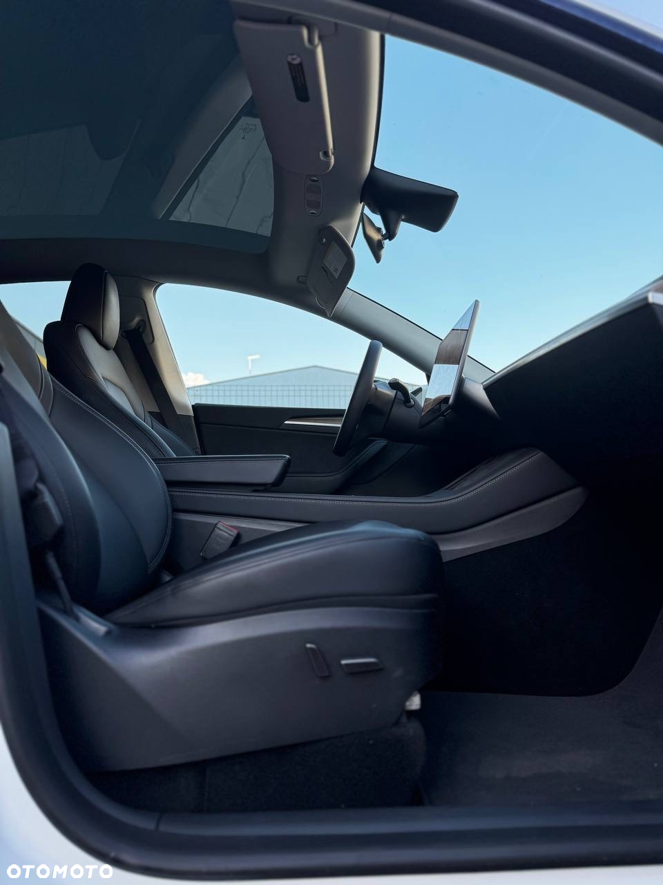 Tesla Y Model Long Range Dual Motor AWD - 5