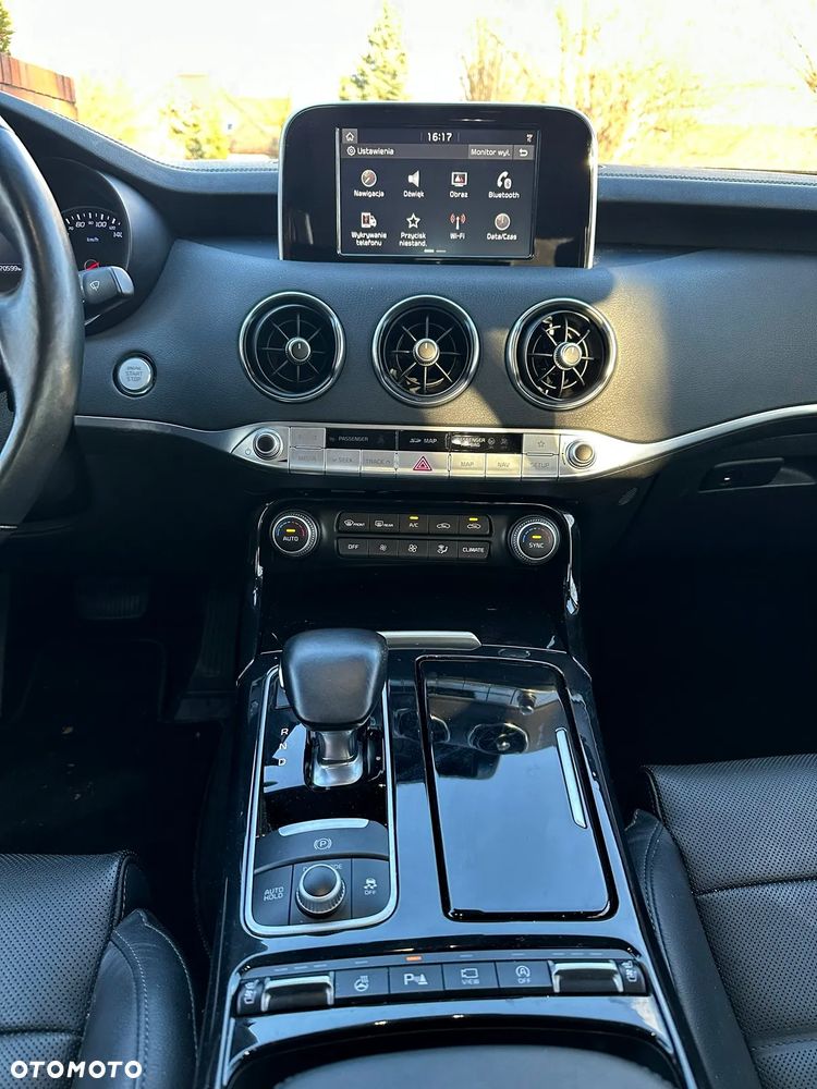 Kia Stinger 2.0 T-GDI GT Line - 17