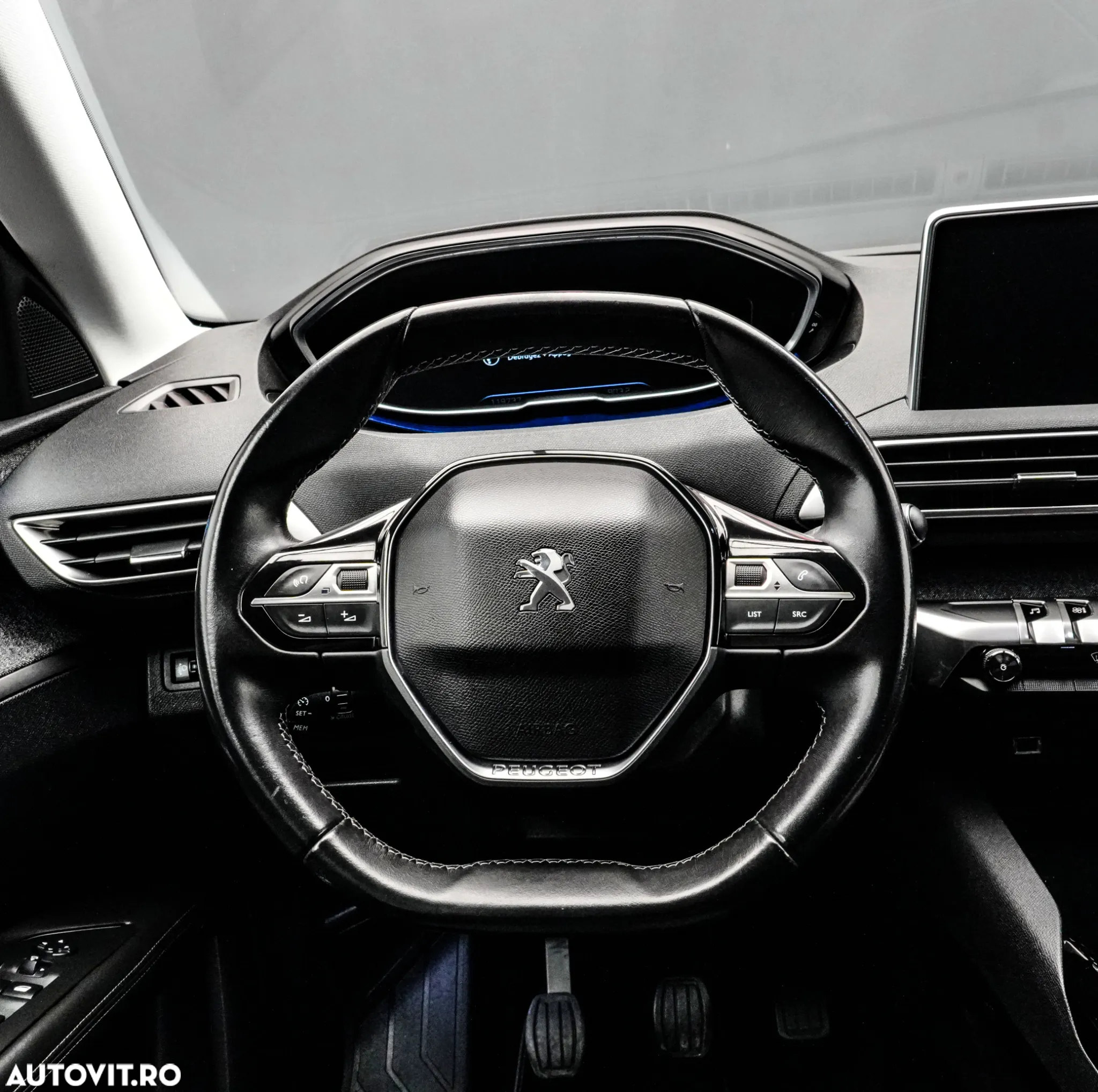 Peugeot 3008 1.5 BlueHDI S&S Allure - 17