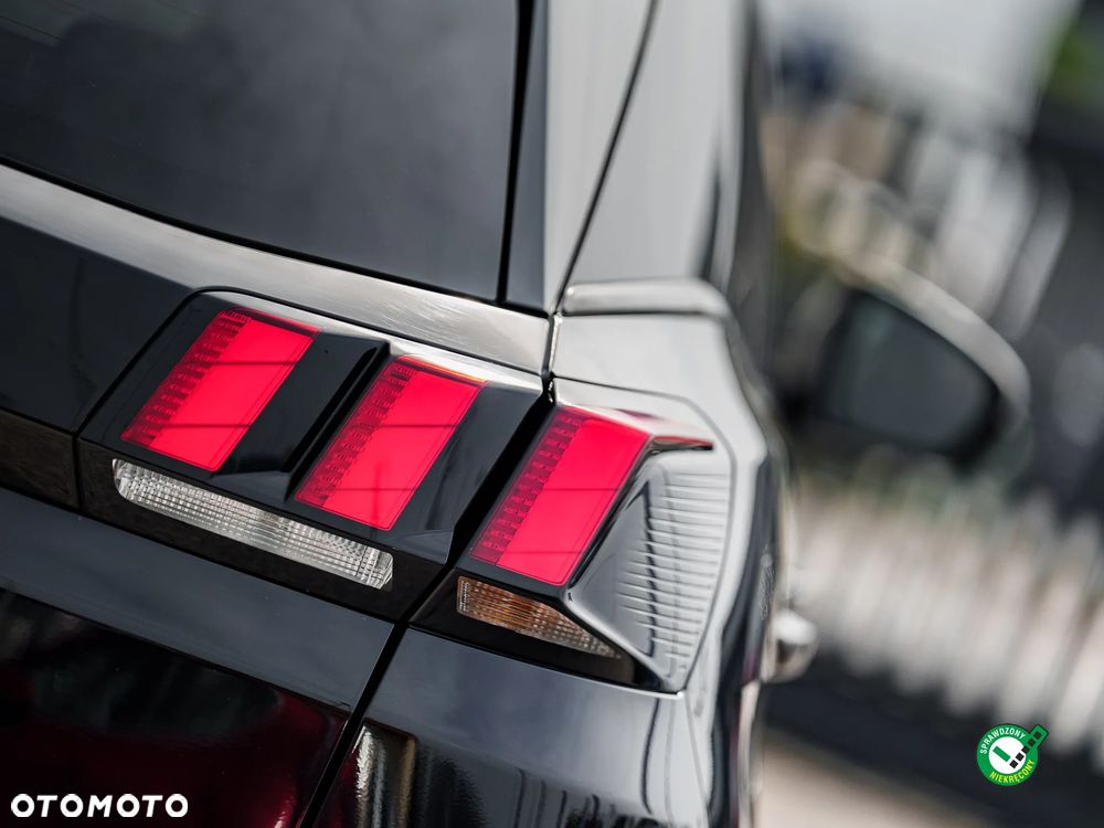 Peugeot 3008 1.5 BlueHDi Allure S&S - 13