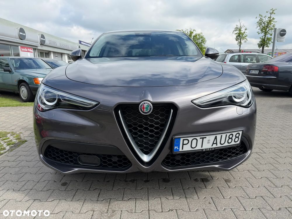 Alfa Romeo Stelvio - 19
