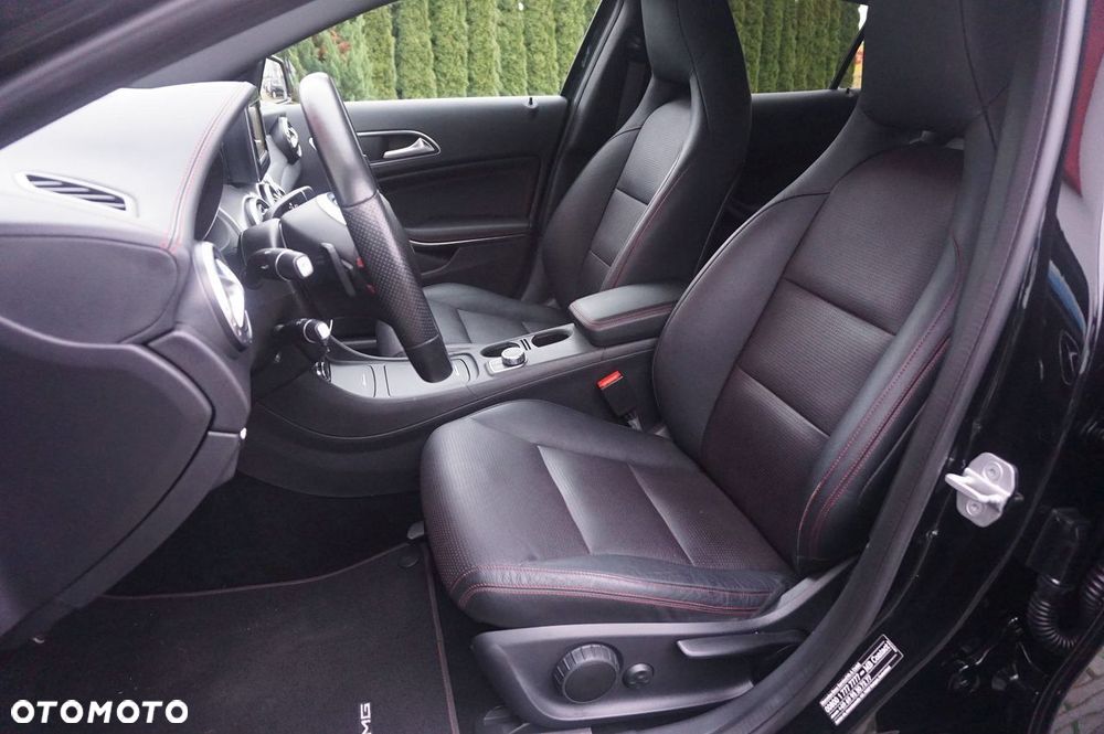 Mercedes-Benz GLA 200 7G-DCT AMG Line - 16