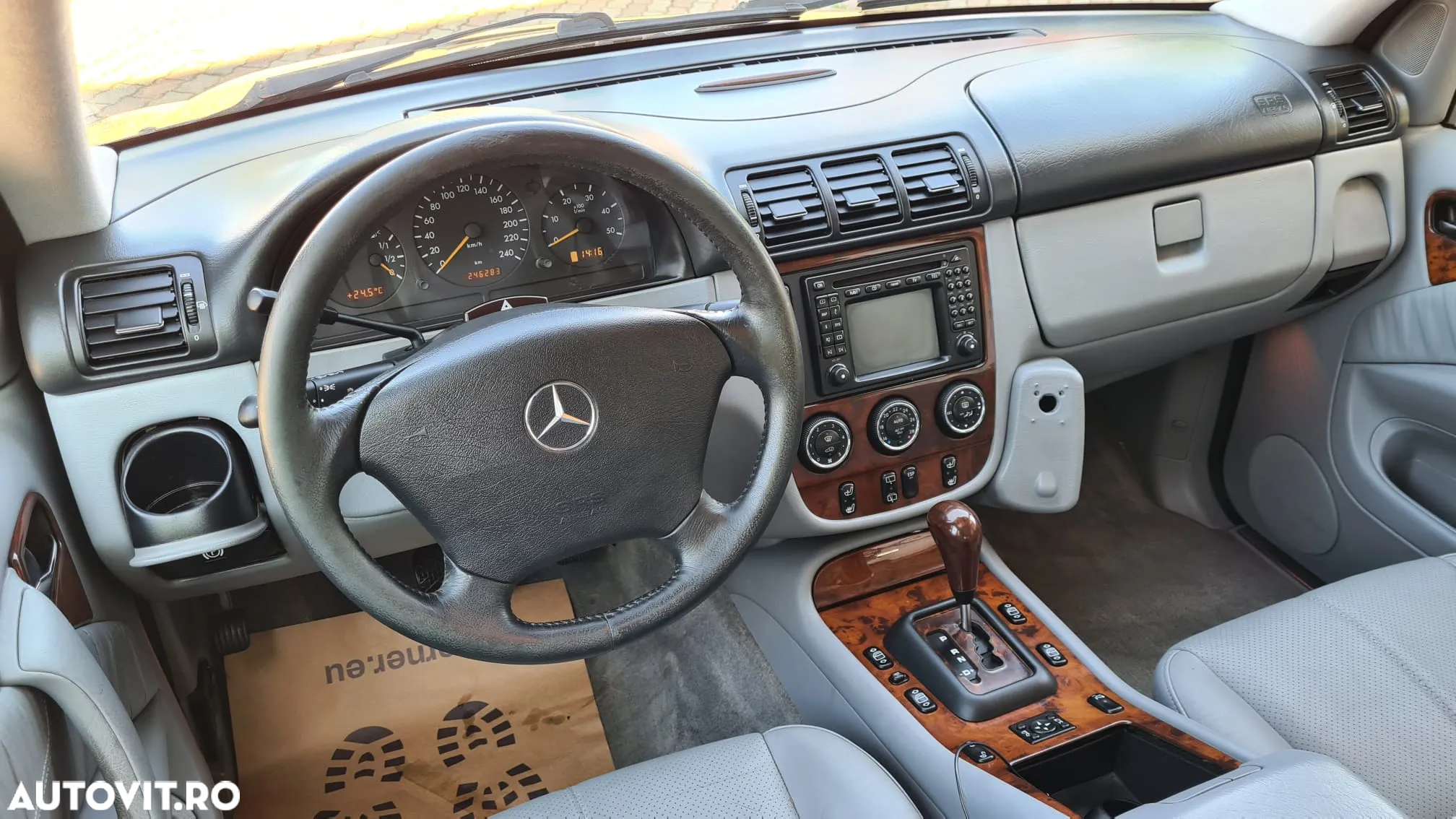 Mercedes-Benz ML - 12