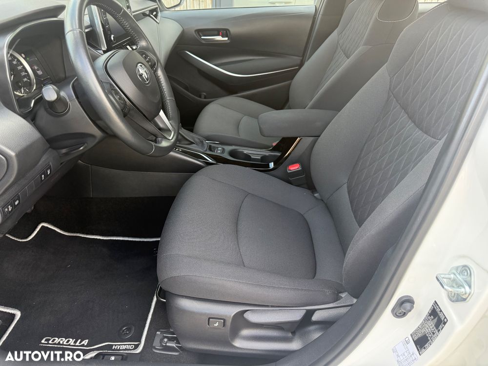 Toyota Corolla 1.8 Business Edition - 13